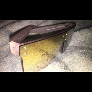 COPY - Kylie X Quay Rose Gold Hidden Hills Sunnies